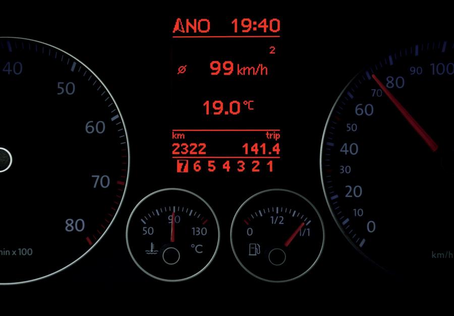  Volkswagen Golf 2004 года  (фото 4 из 170)